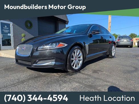 Used 2015 Jaguar XF Premium RWD image 1