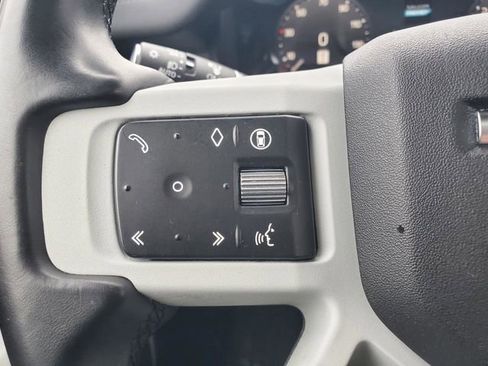 Used 2024 Land Rover Defender 110 S image 18