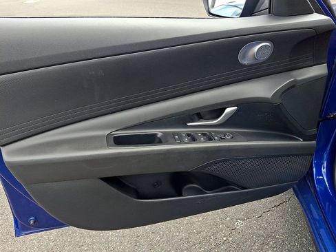 Certified 2023 Hyundai Elantra SEL FWD image 13