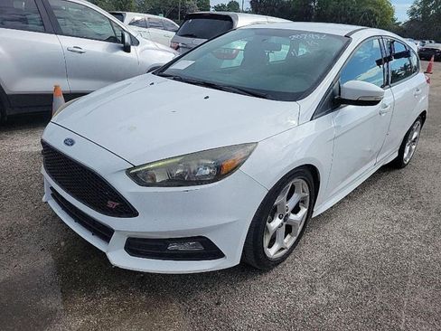 Used 2016 Ford Focus ST image 1