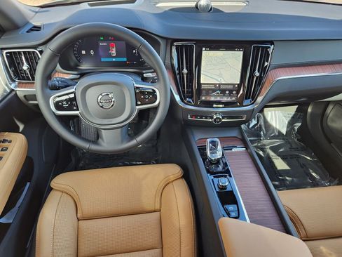 New 2026 Volvo V60 B5 Cross Country Ultra w/ Protection Package Premier image 15