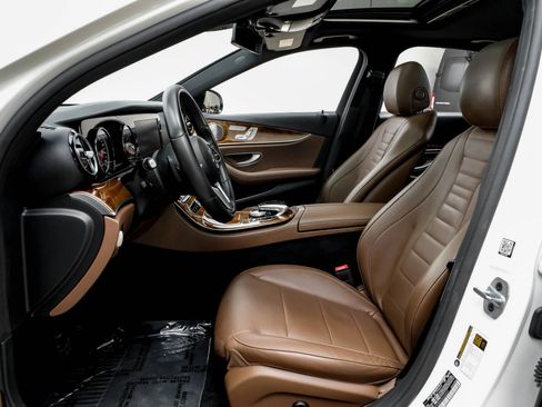 Used 2019 Mercedes-Benz E 300 image 29