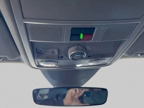 Used 2022 Volkswagen Passat 2.0T image 15