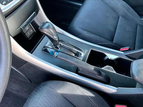 Used 2014 Honda Accord EX image 11