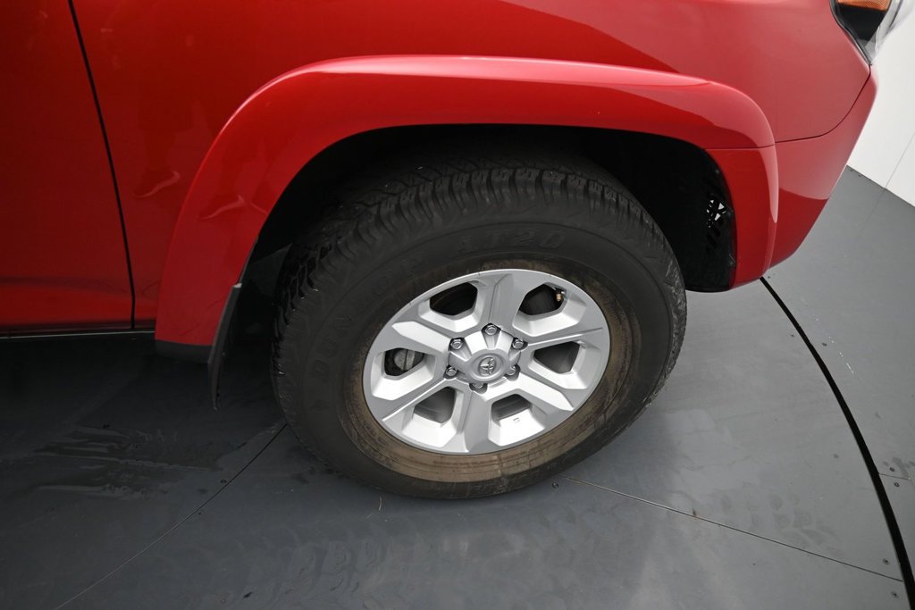 Used 2024 Toyota 4Runner SR5 AWD/4WD image 11
