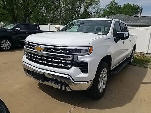 Certified 2024 Chevrolet Silverado 1500 LTZ w/ LTZ Convenience Package II image 6