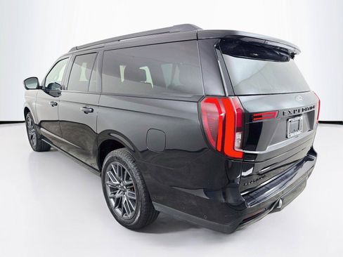 Used 2025 Ford Expedition Max Platinum w/ Stealth Performance Package AWD/4WD image 3