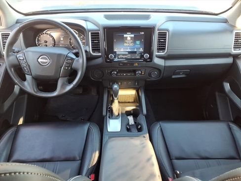 Used 2024 Nissan Frontier SL w/ Technology Package image 23