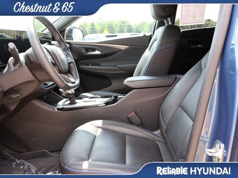 Used 2024 Buick Envista Sport Touring w/ Convenience I Package FWD image 24