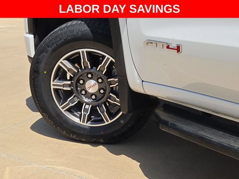 Used 2025 GMC Sierra 1500 AT4 AWD/4WD image 31