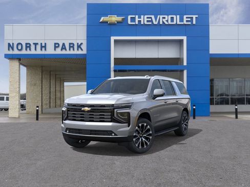 New 2026 Chevrolet Suburban High Country w/ Sun And Tow Package AWD/4WD image 8