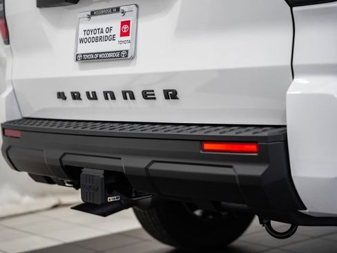 New 2026 Toyota 4Runner SR5 image 7