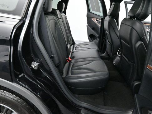 Used 2020 Lincoln Nautilus Reserve AWD/4WD image 37
