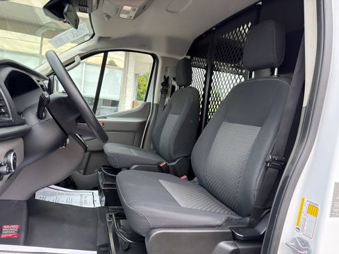 Used 2024 Ford Transit 250 Low Roof w/ Exterior Upgrade Package RWD image 15