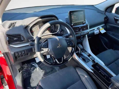 New 2026 Mitsubishi Eclipse Cross Base image 9