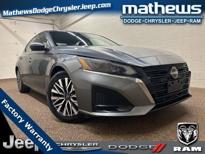 Used 2024 Nissan Altima 2.5 SV