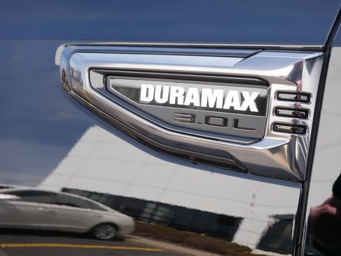 New 2026 GMC Yukon XL AT4 w/ Premium Trailering Package AWD/4WD image 6