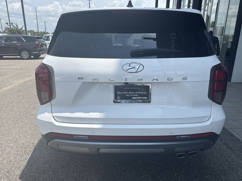 Used 2025 Hyundai Palisade SEL FWD image 3