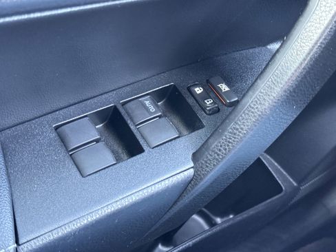 Used 2014 Toyota Corolla S image 15