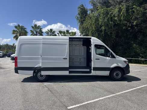 New 2025 Mercedes-Benz Sprinter 2500 image 3
