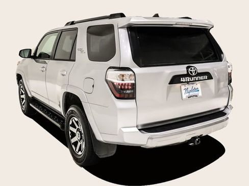 Used 2024 Toyota 4Runner TRD Off-Road Premium image 8
