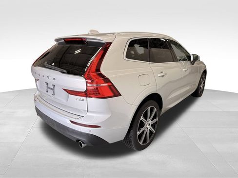 Used 2020 Volvo XC60 T6 Momentum w/ Advanced Package AWD/4WD image 6
