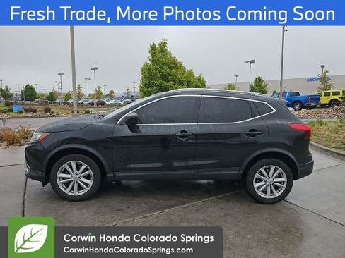 Used 2018 Nissan Rogue Sport SV w/ SV All-Weather Package AWD/4WD image 6