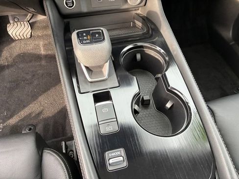 Used 2023 Nissan Rogue SL image 30