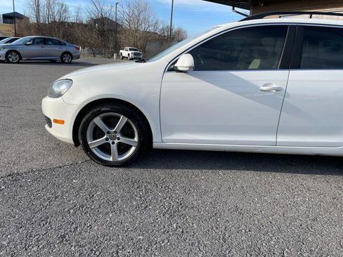 Used 2013 Volkswagen Jetta TDI image 2
