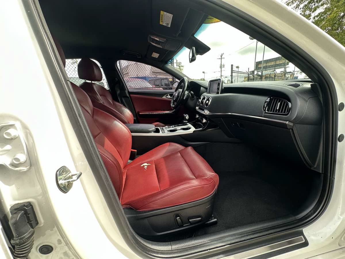 Used 2019 Kia Stinger GT RWD image 28