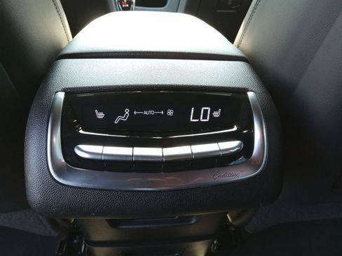 Certified 2023 Cadillac XT6 Premium Luxury w/ Technology Package AWD/4WD image 25