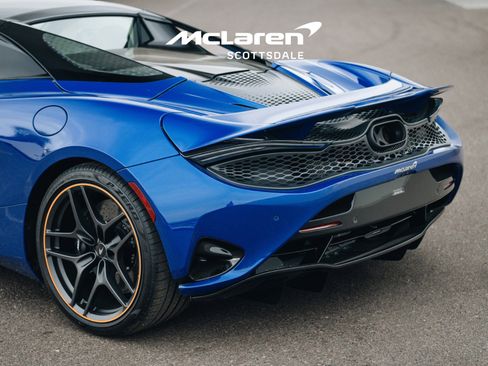 Used 2024 McLaren 750S Spider image 34