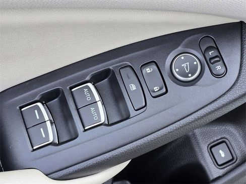 Used 2021 Honda Accord EX image 16