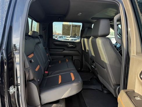 Used 2022 GMC Sierra 1500 AT4 w/ AT4 Preferred Package image 14