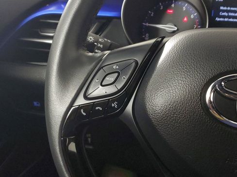 Certified 2022 Toyota C-HR XLE image 25