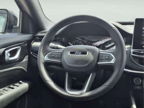 New 2026 Jeep Compass Latitude AWD/4WD image 9