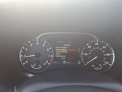 Certified 2024 Nissan Frontier SL image 10