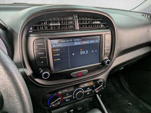 Used 2024 Kia Soul LX w/ Option Group 015 FWD image 19