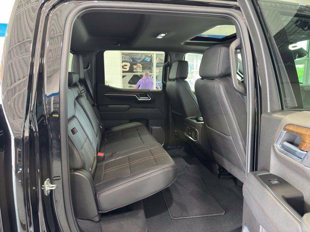 Used 2025 Chevrolet Silverado 1500 High Country w/ Midnight Edition AWD/4WD image 14
