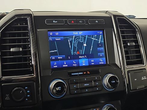 Used 2019 Ford F150 Lariat w/ Equipment Group 502A Luxury AWD/4WD image 21