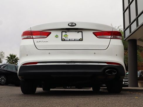 Used 2018 Kia Optima LX w/ Convenience Package image 12