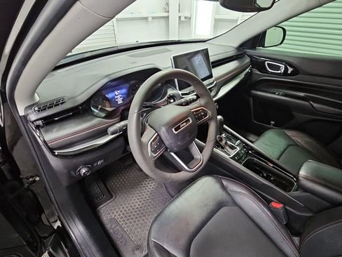 Used 2022 Jeep Compass Trailhawk AWD/4WD image 12