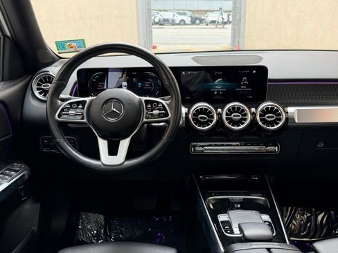 Used 2020 Mercedes-Benz GLB 250 4MATIC image 23