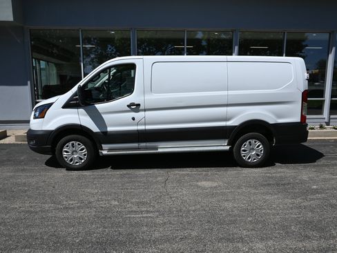Used 2024 Ford Transit 250 Low Roof w/ Exterior Upgrade Package RWD image 2