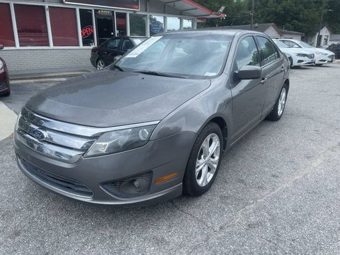 Used 2012 Ford Fusion SE FWD image 3