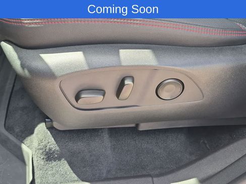 Used 2024 Chevrolet Traverse RS AWD/4WD image 17