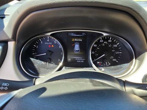 Used 2016 Nissan Rogue SV w/ SV Moonroof Package AWD/4WD image 23