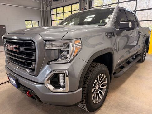 Used 2021 GMC Sierra 1500 AT4 image 4
