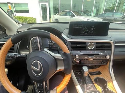 Used 2022 Lexus RX 350L FWD w/ Premium Package image 8