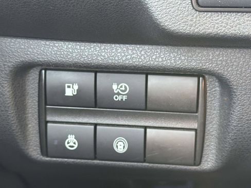 Used 2022 Nissan Leaf SV image 24